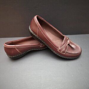 Clarks Collection Ladies Size 6 Dark Brown Faux Leather Slight Wedge Loafers